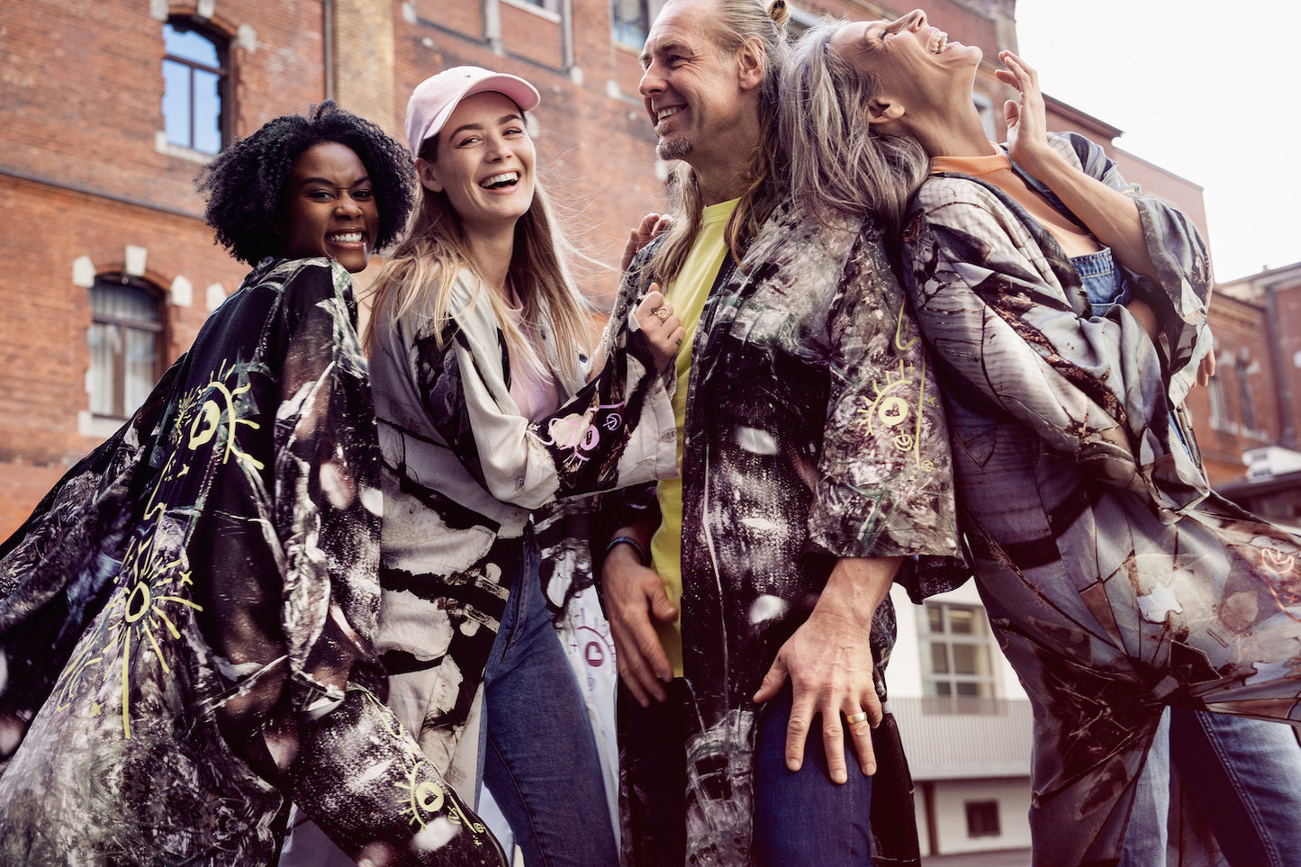 Kimono w/ Lemon Print // HUEREGEIL x SARA SCHAER