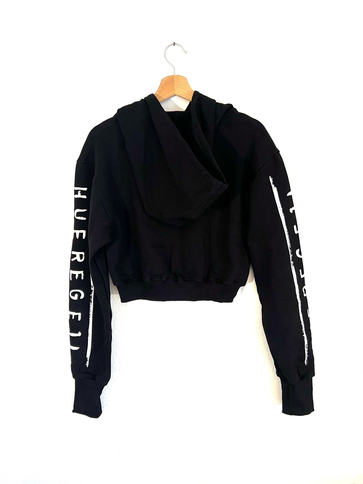 Cropped Hoodie Black w/ arm print