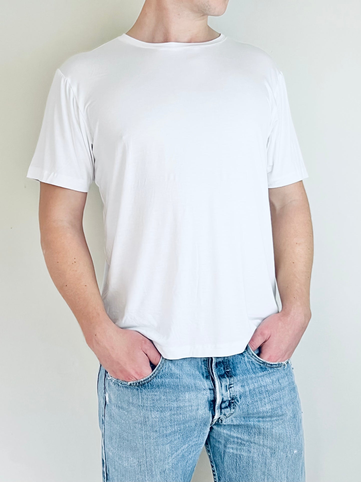 T-Shirt black w/ shoulder print