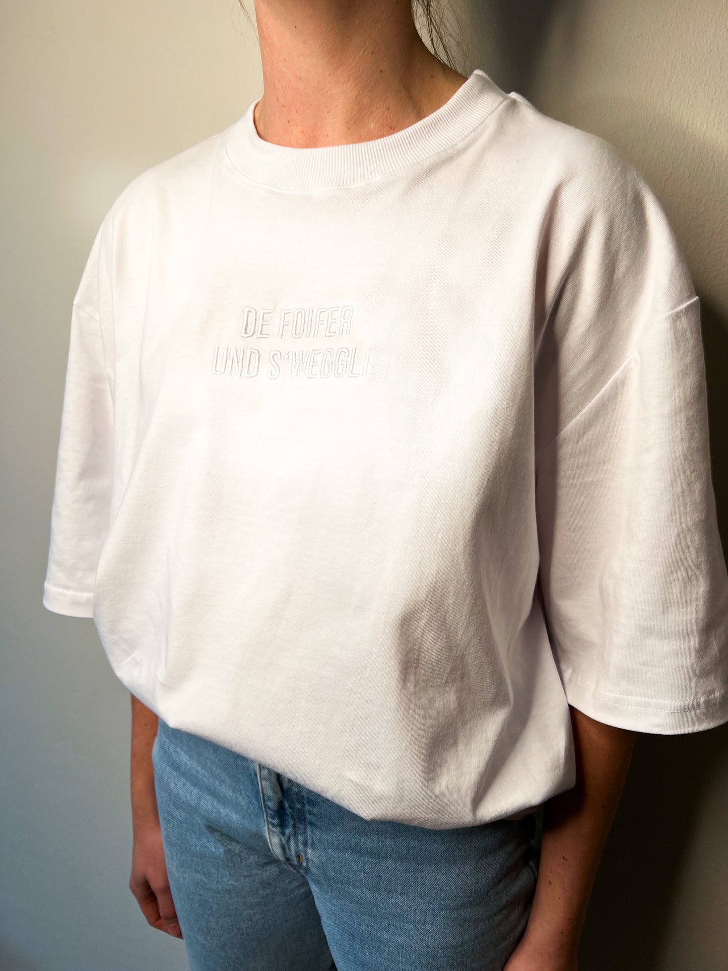 "De Foifer und s'Weggli" T-Shirt / MERINGUE