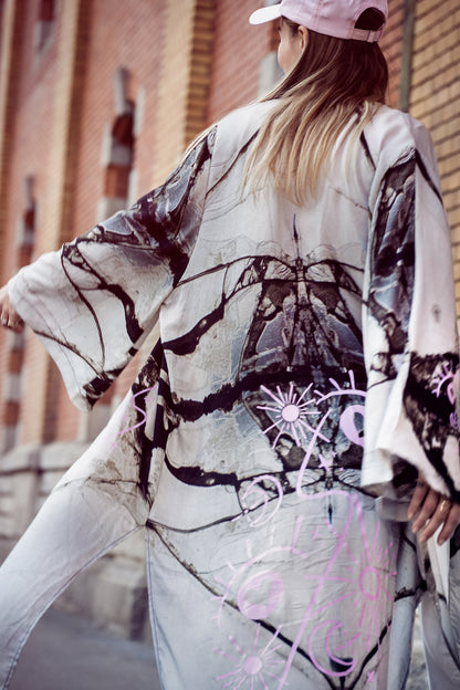 Kimono w/ Pink Print // HUEREGEIL x SARA SCHAER